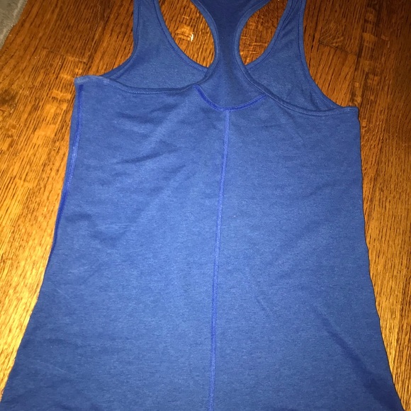 NIKE women’s athletic tank - Picture 4 of 4